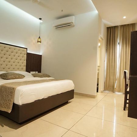 Sulu Residency Kochi Exterior foto