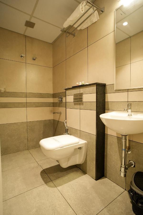 Sulu Residency Kochi Exterior foto